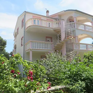 Gardenia , Pakoštane Chorvatsko